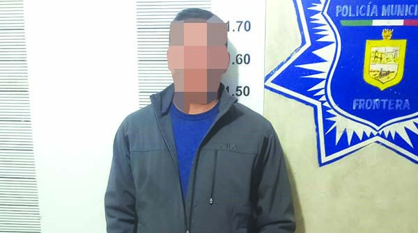 Agredía a ex novia en plena avenida