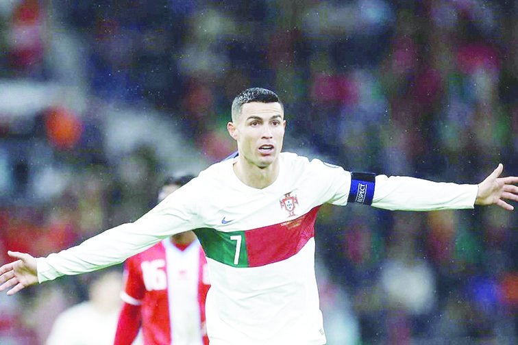 Cristiano marca doblete en goleada de Portugal a Luxemburgo