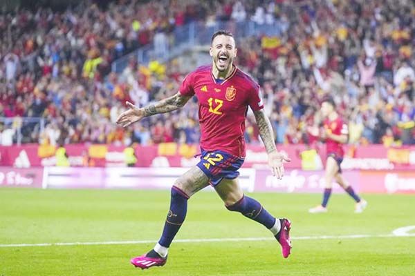 Brilla debutante Joselu en triunfo de España ante Noruega