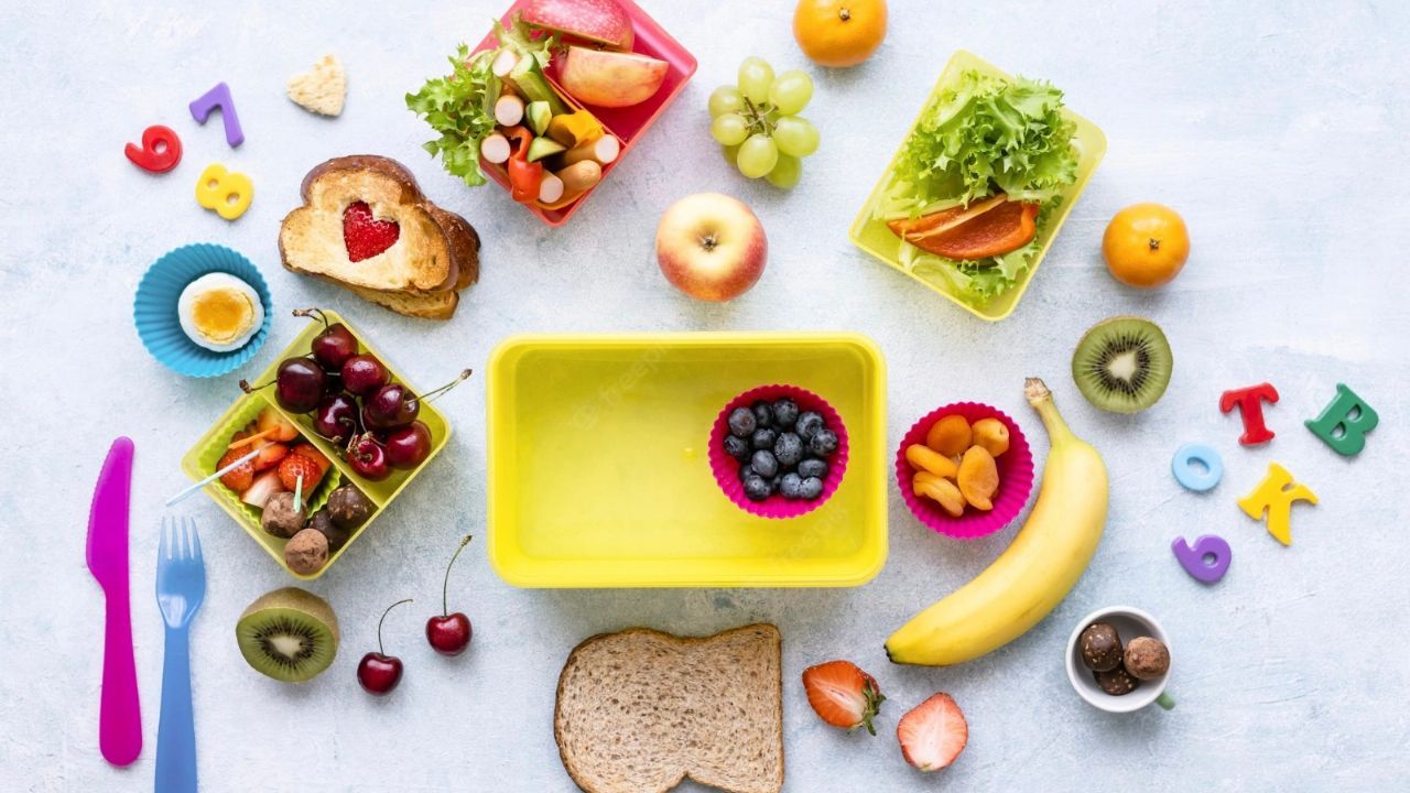 ¿Qué alimentos no debes incluir en las loncheras escolares?