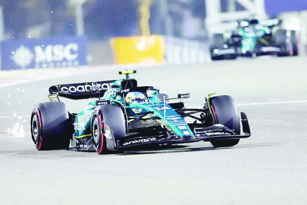 Manda Alonso en la P2 del GP de Bahréin; Checo fue tercero