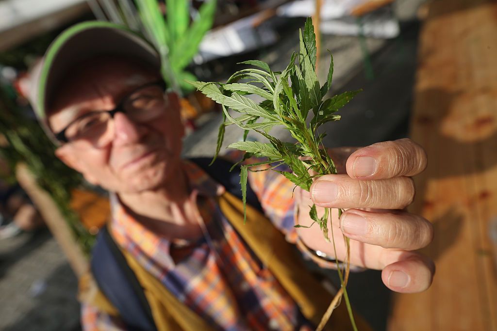 Qué efectos tiene la marihuana en las personas mayores de 65 años