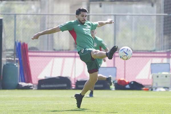 No viaja Henry Martín con el Tri para enfrentar a Surinam