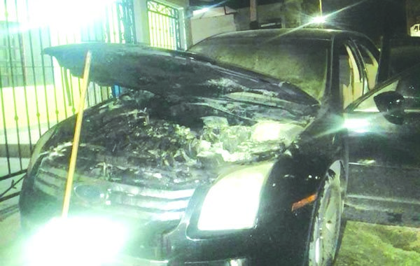 Evitan tragedia vecinos y bomberos