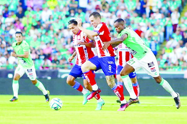 Se devora León al San Luis en la compensación
