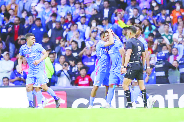 Logra Cruz Azul triunfos consecutivos