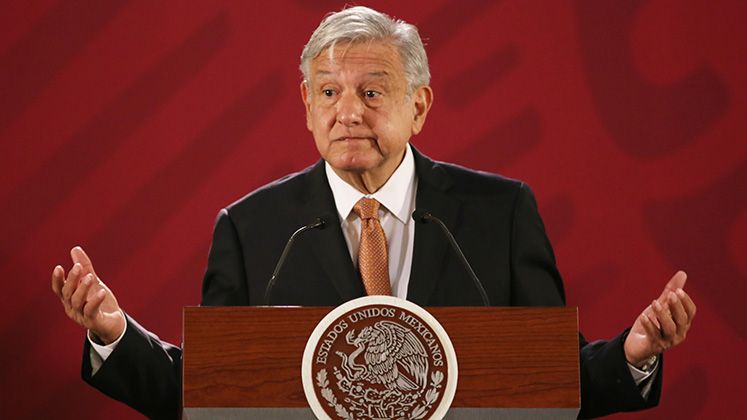 AMLO lamenta fallecimiento de Xavier López «Chabelo»