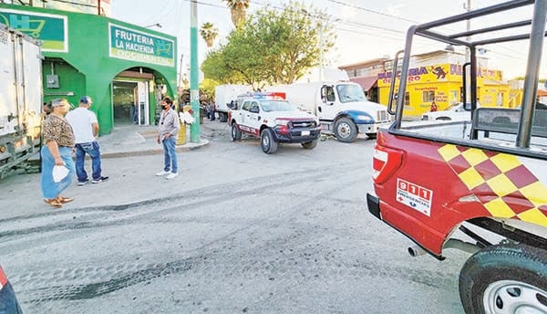 Arde departamento en sector Occidental
