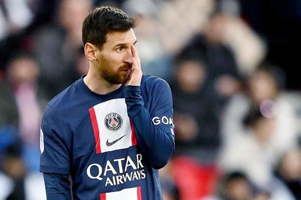 PSG cae ante el Rennes y Messi recibe abucheos