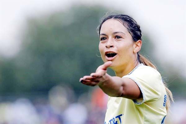 Ante acoso, Scarlett Camberos deja América y se va a EU