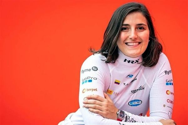 Va Tatiana Calderón a máxima velocidad