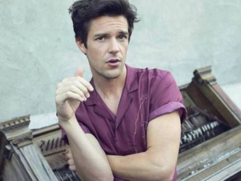 ¡Vivió su momento humilde! Captan a Brandon Flowers comiendo taquitos en Monterrey