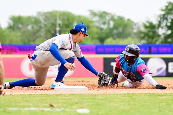 ACEREROS ANOTA DOS EN LA DÉCIMA Y VENCE A LOS MISSIONS.