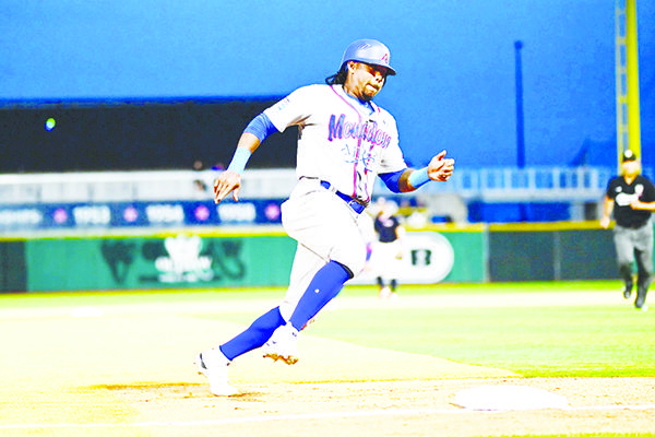 ACEREROS ANOTA OCHO EN LA NOVENA Y VENCE 9-3 A TECOS.