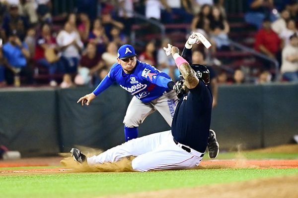 LUCE BATEO DE TELIS Y TECOLOTES VENCE 10-4 A ACEREROS.