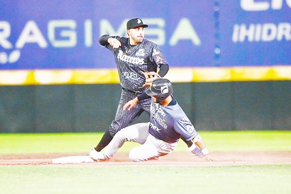 Luce Wilmer Ríos y Acereros debuta con victoria