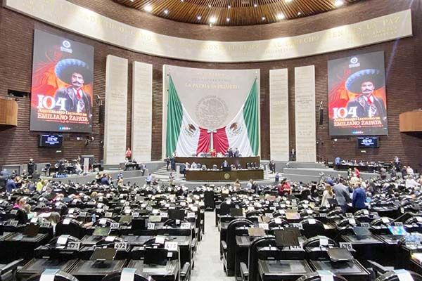 Propone López Obrador extinguir Financiera Nacional de Desarrollo