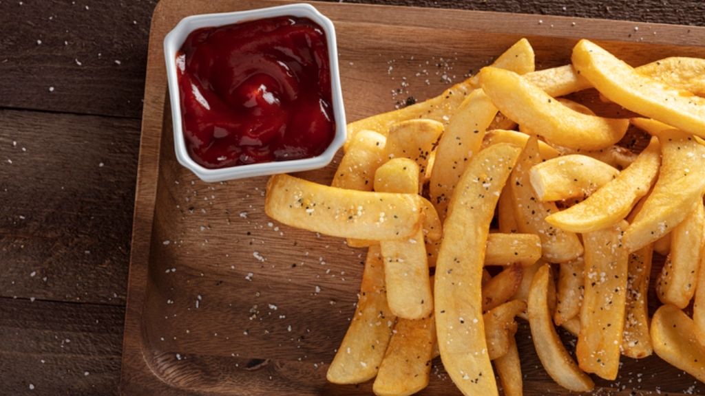 Consumo de papas fritas aumenta probabilidad de depresión y ansiedad