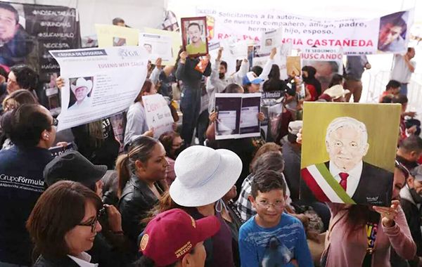 AMLO se burla de familiares de desaparecidos