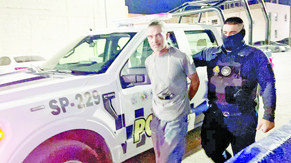 Detienen a hombre por agredir a trabajadoras