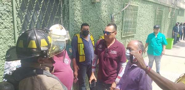 Evacúan clínicas del IMSS por simulacros