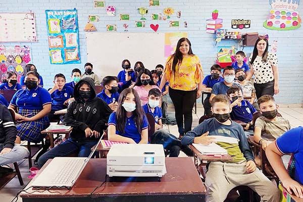 Imparte PRONNIF charla en primaria