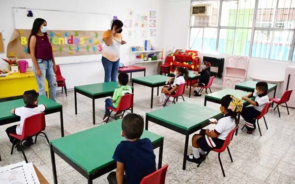 Preparados docentes para regreso a clases