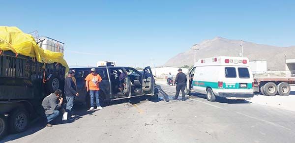 Apoya PC Ciénegas en accidente carretero