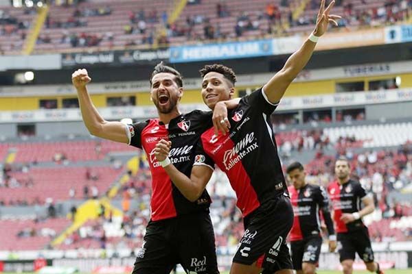 Atlas revive y sueña con Repechaje al vencer 4-1 al Pachuca