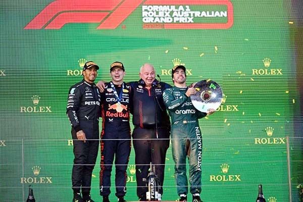 Arman en GP de Australia un podio de Campeones