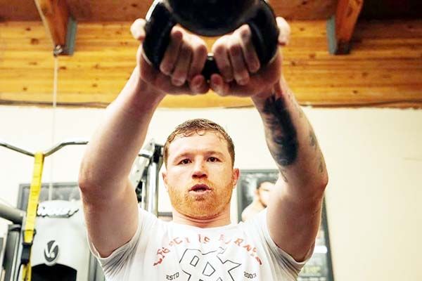 Cree Canelo Álvarez que Juan Manuel Márquez le envidia