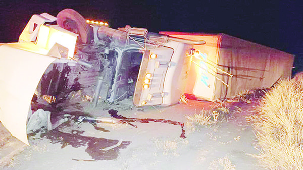 Resulta Ileso conductor tras fuerte volcadura
