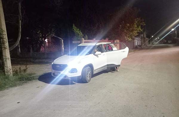 ¡Otro motorista caído! Responsable casi huye