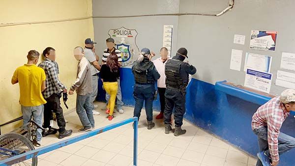 Aseguran decena de chavos por mal orden