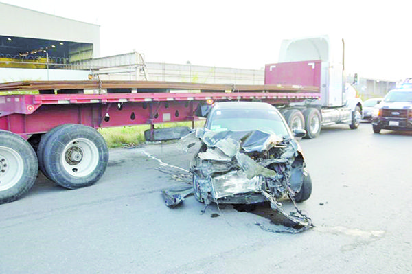 Accidente vehicular rumbo a su trabajo