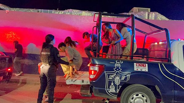 Detienen a 14 por riña en quinceañera
