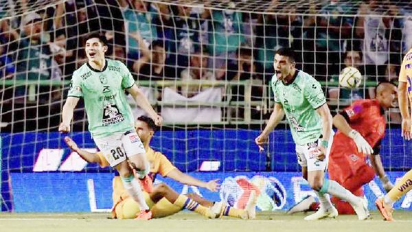 LEÓN VENCE A TIGRES Y SE AFIANZA EN EL SEXTO PUESTO EN EL REPECHAJE