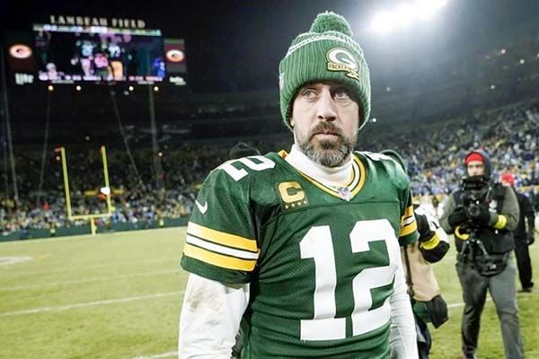 Aaron Rodgers deja a los Packers y llega a los Jets