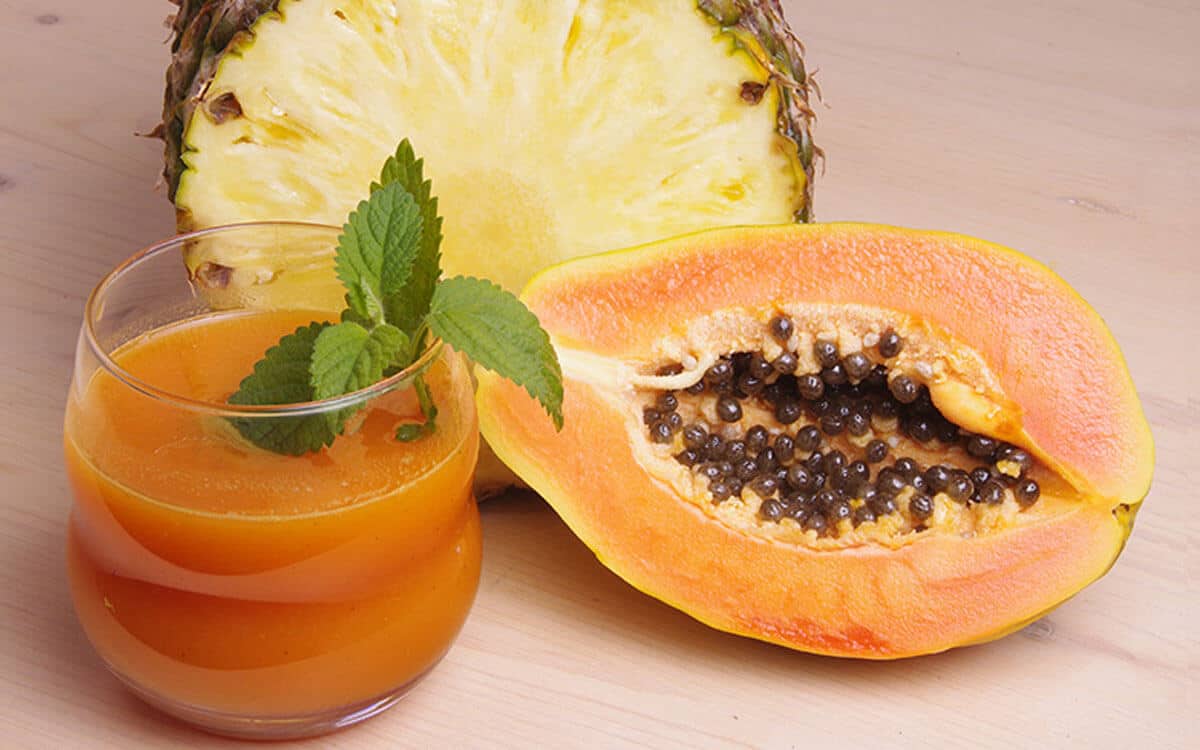 ¿Qué pasa si comes piña con papaya a diario?