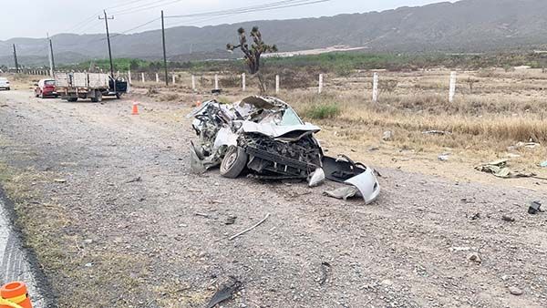 Vuelca y muere en la Saltillo-Torreón