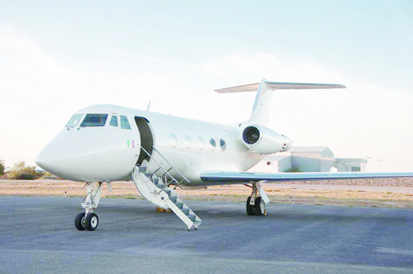 VENDERÁ MINOSA AVIÓN PARA REANUDAR LABORES