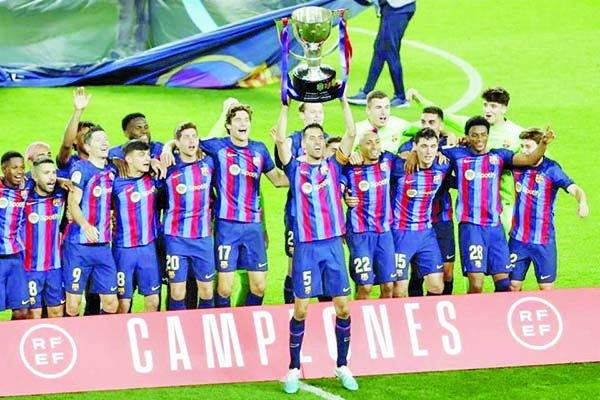 Celebra Barcelona pese a derrota con la Real Sociedad