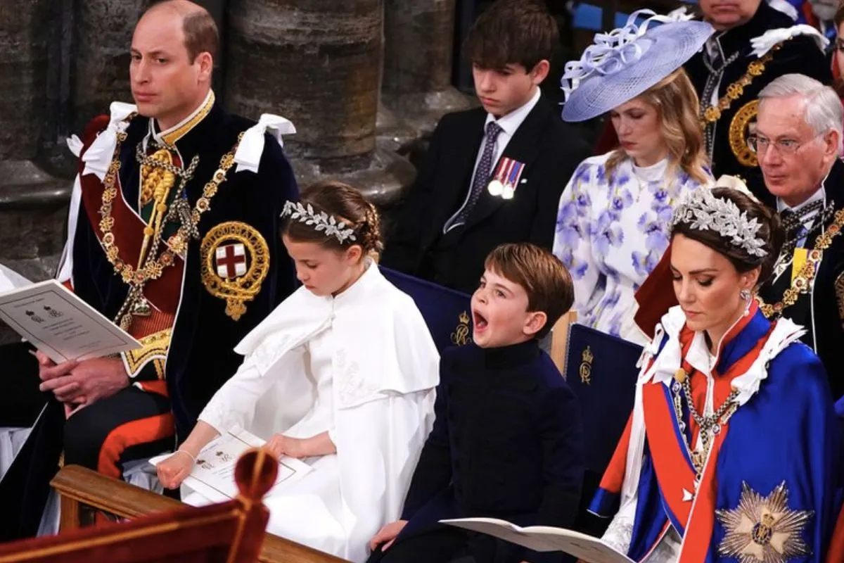 VIDEO: El peculiar gesto del príncipe Louis durante la coronación de Carlos III