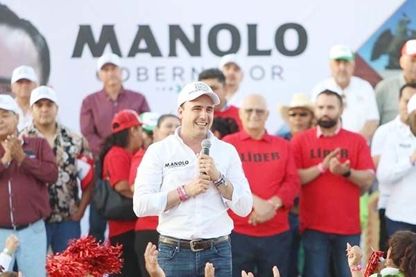 Refrenda Manolo apoyo a la comunidad universitaria
