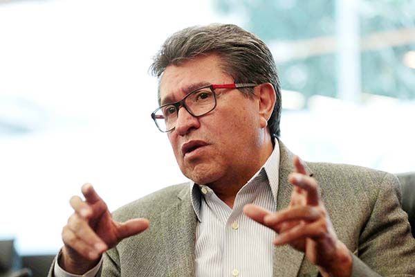 «Prefiero ser nada» que traicionar a AMLO, afirma Monreal