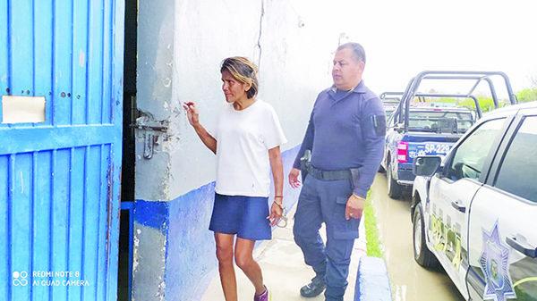 Detienen a madre que lucha por la custodia de sus hijos