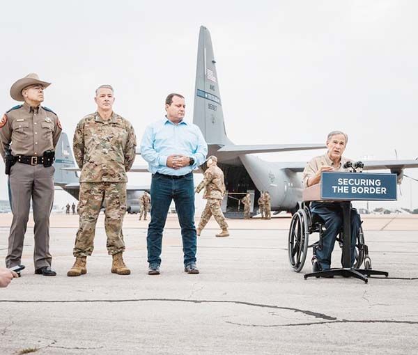 Despliega Texas fuerza especial y helicópteros