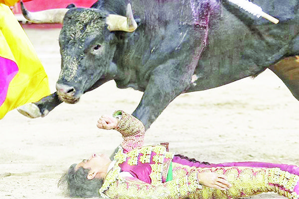 Joselito Adame permanece estable y bajo observación