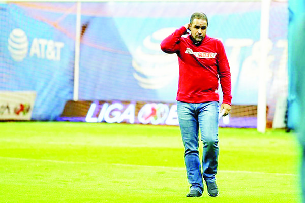 Ponen al DT André Jardine en el radar del América