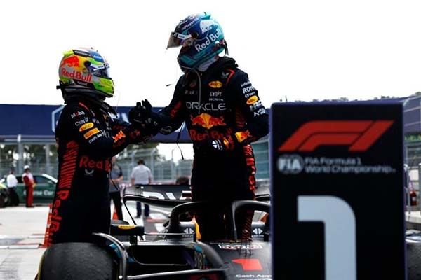 ¿Sabía Checo Pérez del avance de Verstappen en Miami?